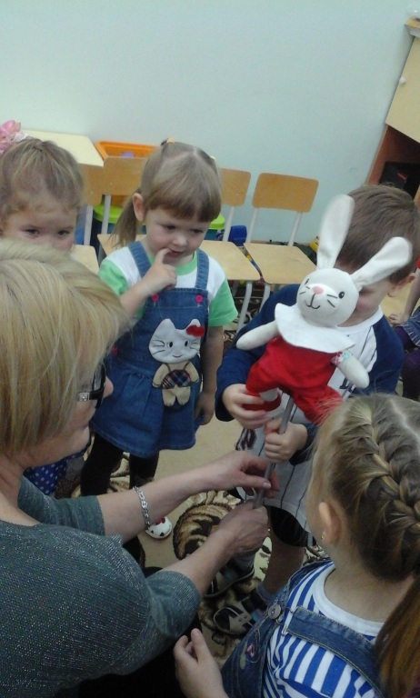 COV6GC8icv4.jpg COV6GC8icv4.jpg