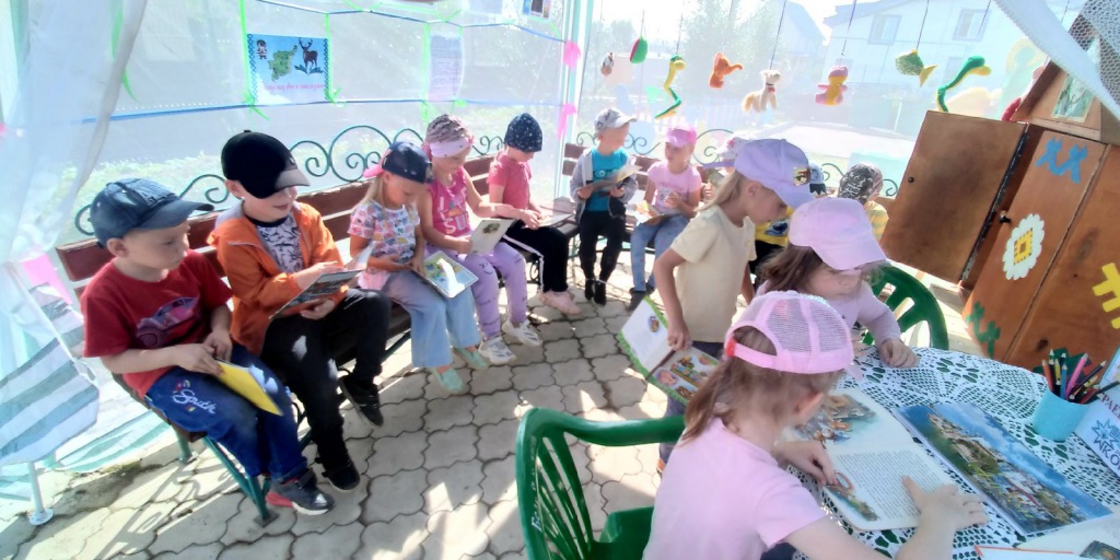 jREV-j4J7FE.jpg jREV-j4J7FE.jpg