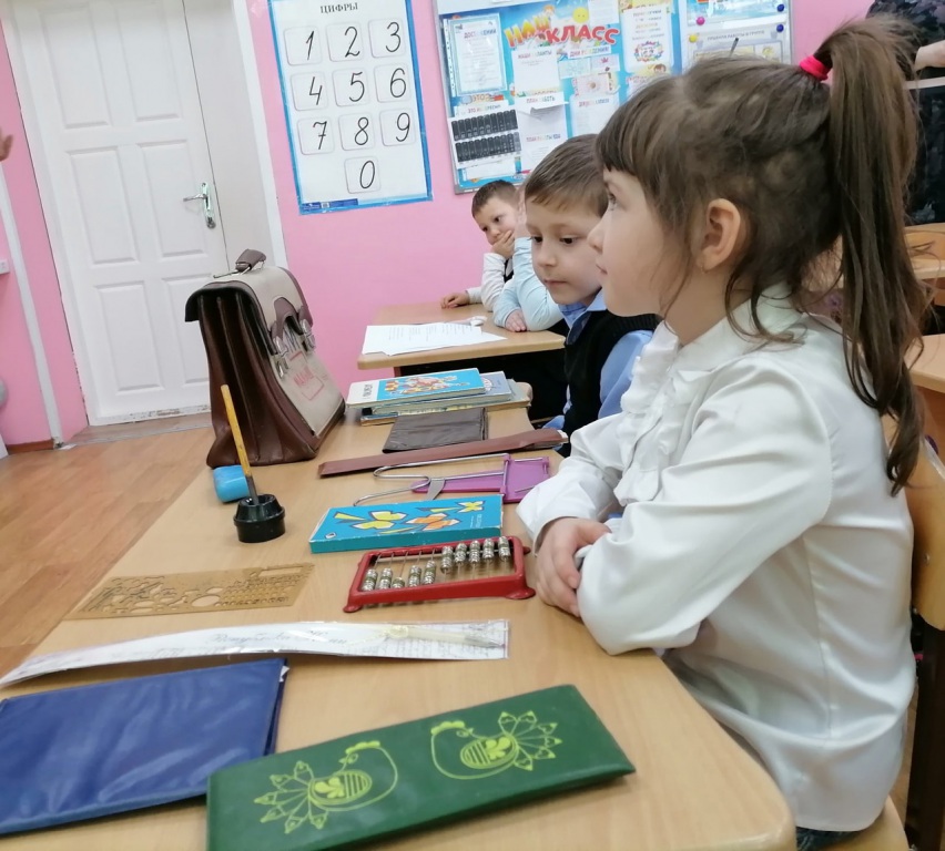 WwKf4r5ixdk.jpg WwKf4r5ixdk.jpg