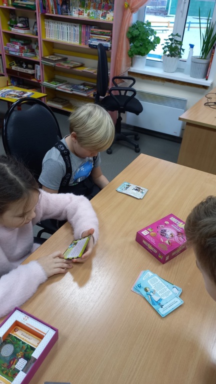 DGN6HophAcE.jpg DGN6HophAcE.jpg