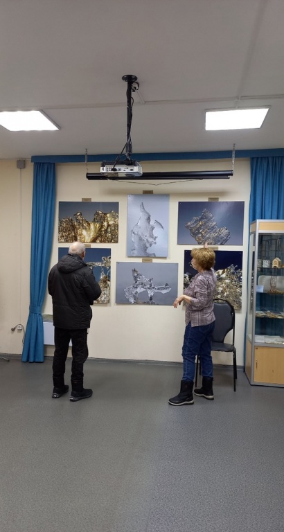 E4T1LtPHbtc.jpg E4T1LtPHbtc.jpg