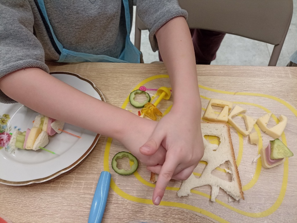 iyFFCRbllnE.jpg iyFFCRbllnE.jpg