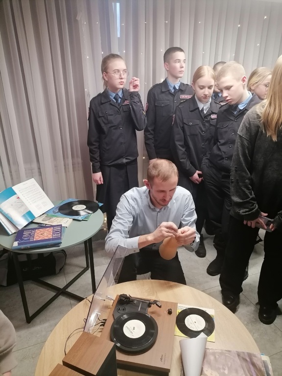 JMozGDxLiPc.jpg JMozGDxLiPc.jpg