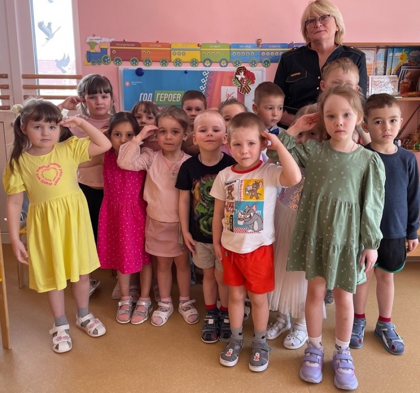 ji-F0yOHzmg.jpg ji-F0yOHzmg.jpg