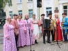 "Читающая Завалинка" гуляла в сквере ярко и многоголосно